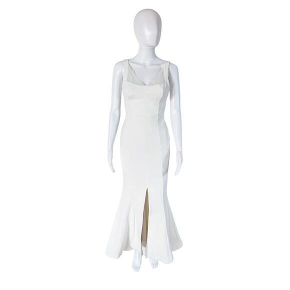 Rebecca Vallance Mermaid Lace Wedding Gown - Picture 5 of 11